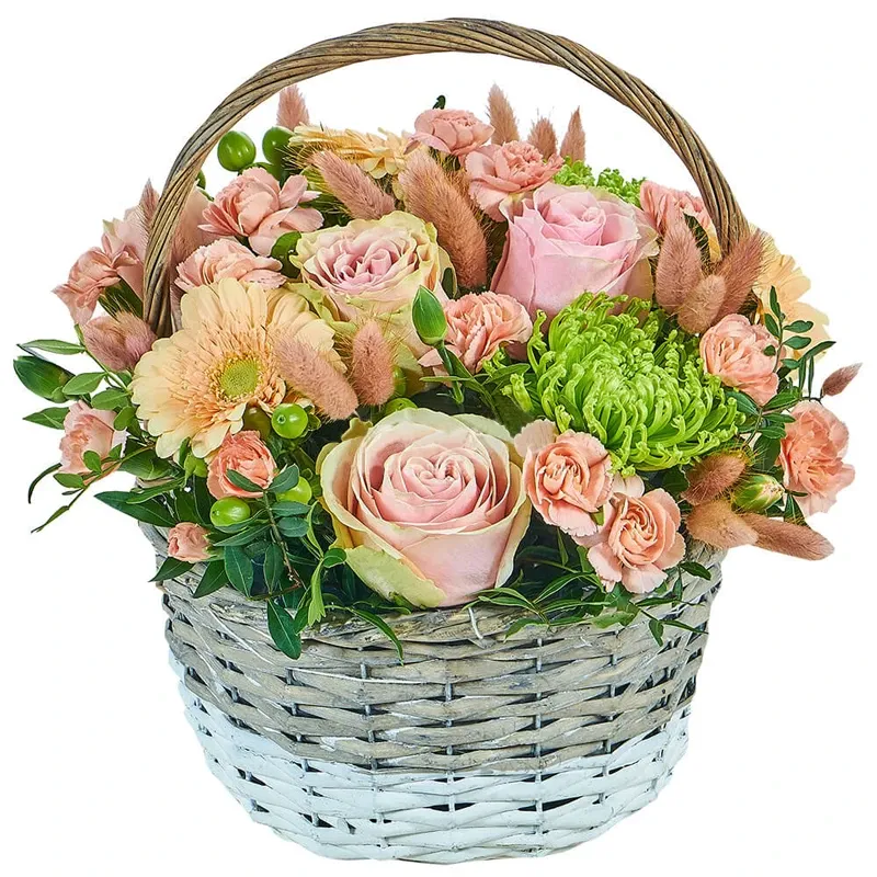 Корзина с цветами «Счастливые мечты»